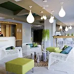 Adagio Centre شقة فندقية 4*
