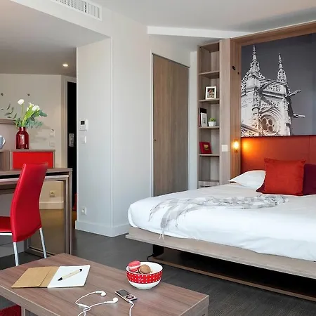 Adagio Centre Lägenhetshotell 4*