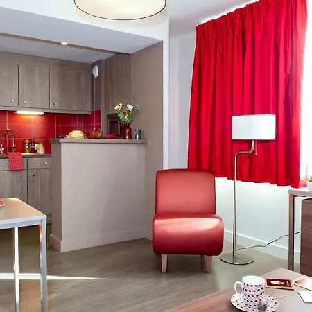 Lägenhetshotell Adagio Centre 4*