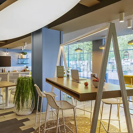Adagio Centre Lägenhetshotell Caen