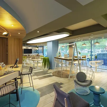 Adagio Centre Lägenhetshotell 4*