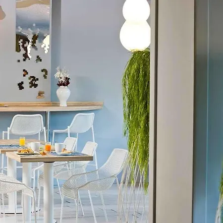 Adagio Centre Lägenhetshotell Caen