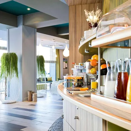 Adagio Centre 4*