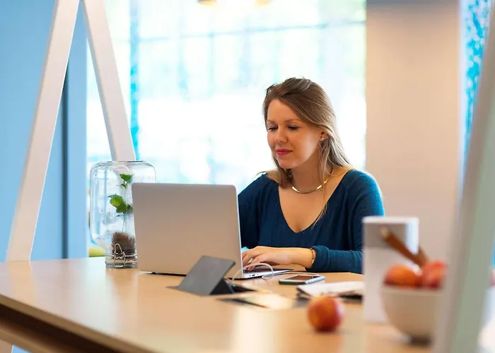 Adagio Centre 4* Кан