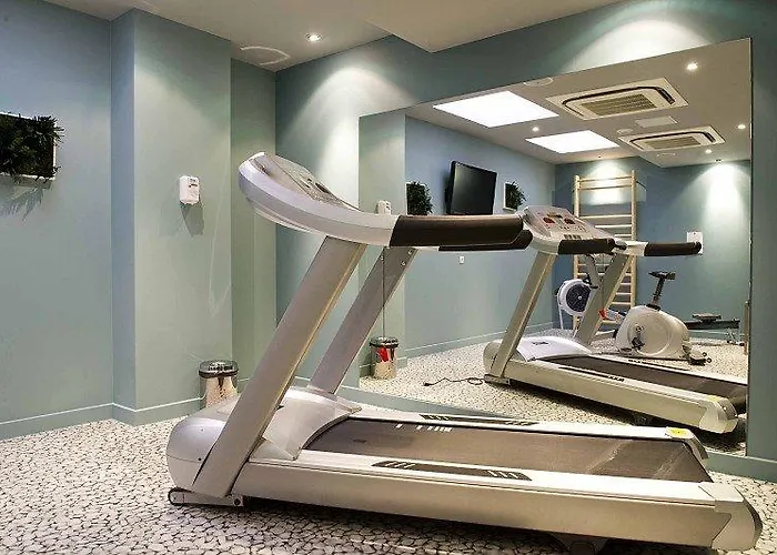 Adagio Centre 4* Кан