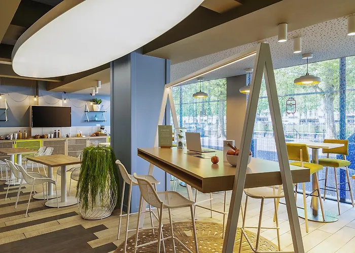 Adagio Centre Апарт-отель Кан