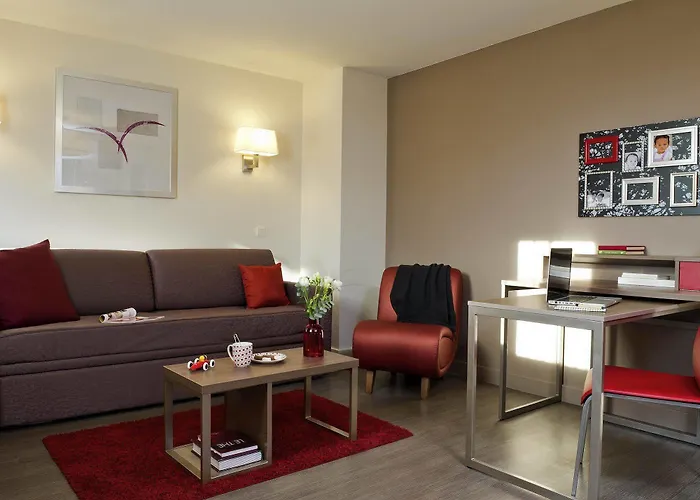 Апарт-отель Adagio Centre Кан