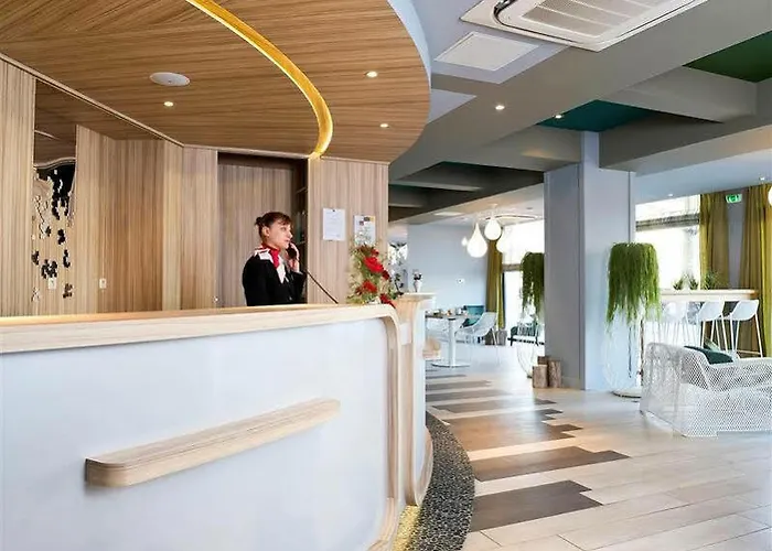 Adagio Centre 4* Кан