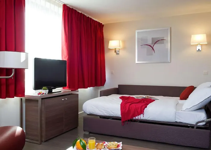 Adagio Centre Кан